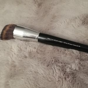 SEPHORA PRO CORE DIFFUSER ANGLED BRUSH 95